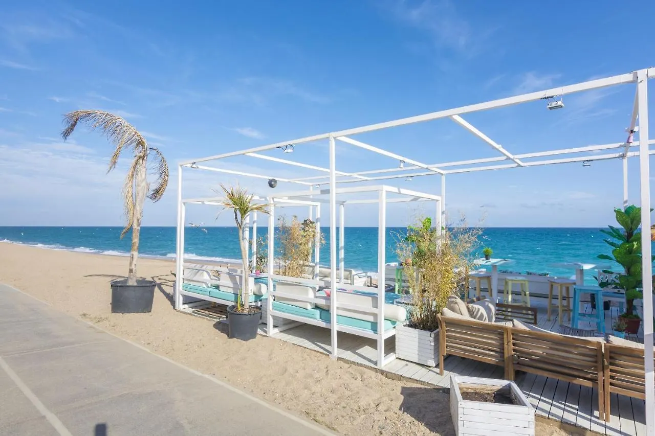 Homeholidaysrentals Dona - Costa Barcelona Pineda de Mar 0*,
