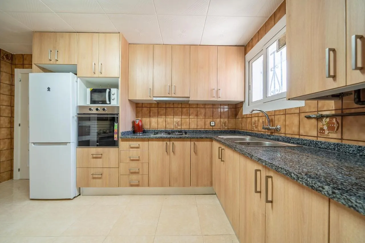 Homeholidaysrentals Dona - Costa Barcelona Pineda de Mar 0*,  Spain
