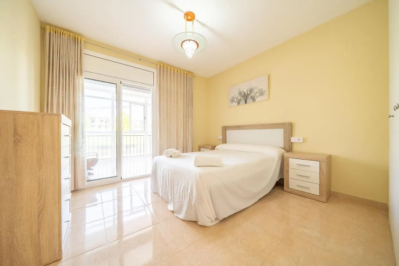 Apartment Homeholidaysrentals Dona - Costa Barcelona Pineda de Mar Spain