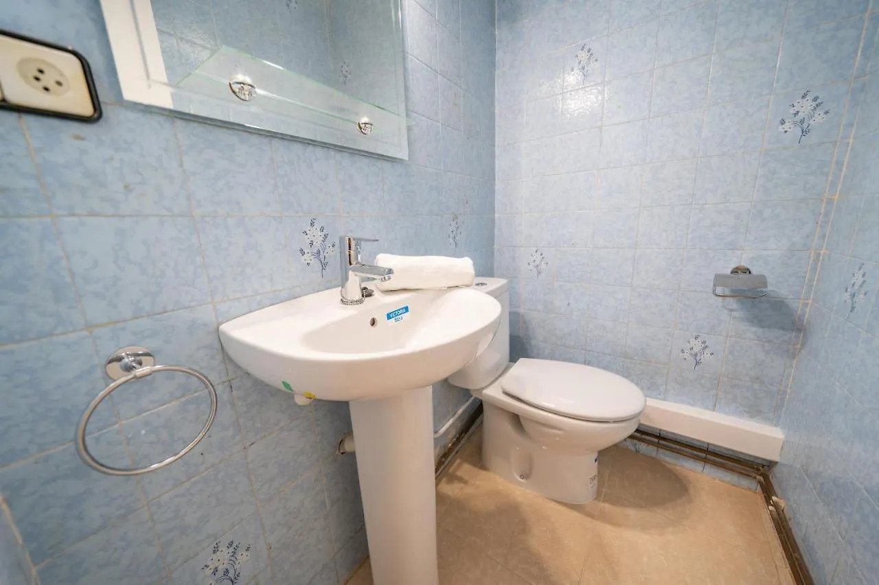 Homeholidaysrentals Dona - Costa Barcelona Pineda de Mar 0*,